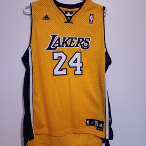 Kobe Bryant XL Addidas NBA Jersey youth Used